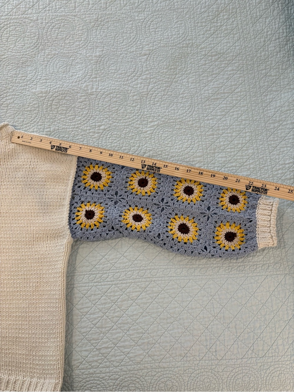 POL crochet sleeve pullover sweater. Size small. - Picture 9 of 9